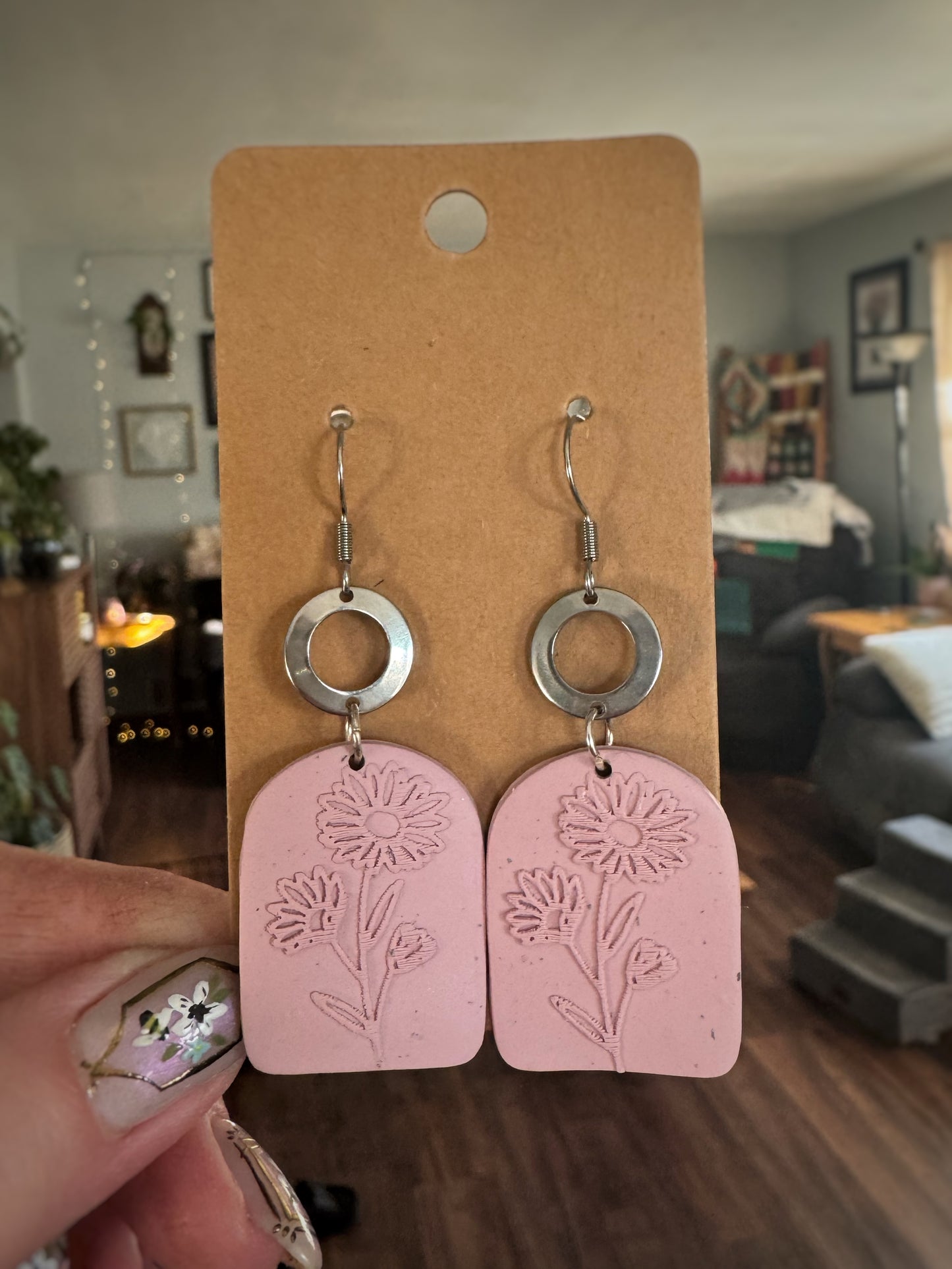 Embossed Daisies